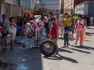 Ceuta will Migranten bis zur Ausweisung internieren