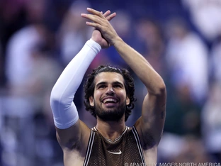 Tennis: Alcaraz bei US Open auf Kurs - auch Sabalenka weiter