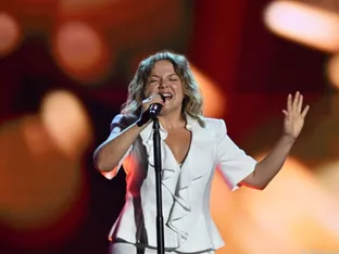 Annett Louisan singt mit viel Klarheit vom Ankommen