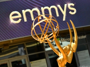 "Widow's Bay" und "The Pitt" räumen bei Emmy-Verleihung ab