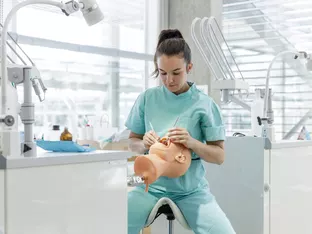 Großes Interesse am Studiengang Dentalhygiene an der Claudiana