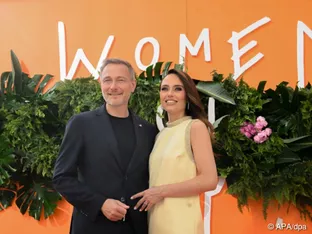 Franca Lehfeldt kritisiert Rollenbilder und "Momfluencer"