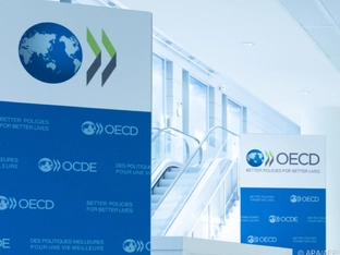 OECD hebt Prognose für Weltwirtschaft leicht an