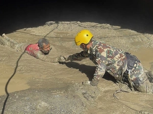 Mehr als 1.000 Tote bei Sturzflut im Himalaya