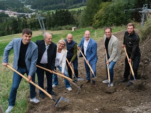 Neue Rodelbahn in Igls nimmt Fahrt auf