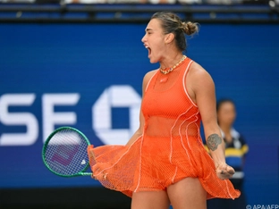 Sabalenka nach hartem Kampf gegen Noskova im Halbfinale