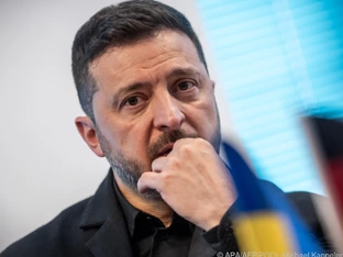 Trotz Trump-Ansage: Ukraine greift russische Anlage an