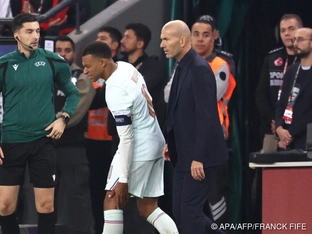 Mbappe-Tor beschert Zidane siegreiches Debüt bei Frankreich