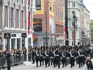 Norweger versammeln sich für Trauerfeier für König Harald V.