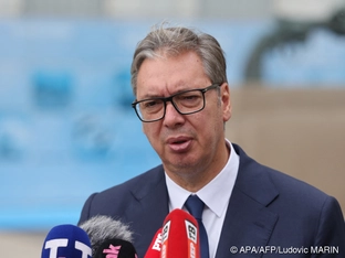 Serbiens Präsident Vucic legt sein Amt nieder