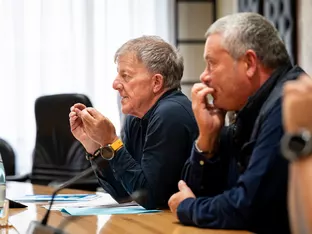 Für heimische Nachwuchsskilehrer Perspektiven schaffen