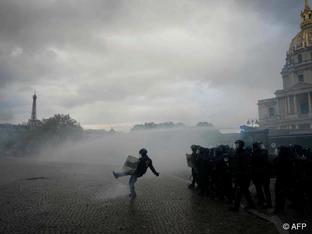 Gewalt an landesweitem Protesttag in Frankreich befürchtet