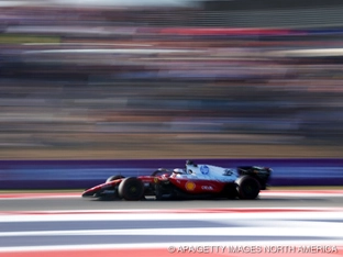 Leclerc in beiden US-Trainings voran