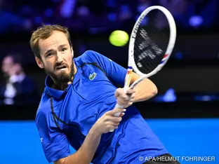 Medwedew mit Zweisatzsieg über Mannarino ins Wien-Halbfinale