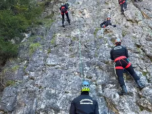 Erfolgreicher Abschluss: 111 Carabinieri-Offiziere absolvieren Kurs in den Dolomiten