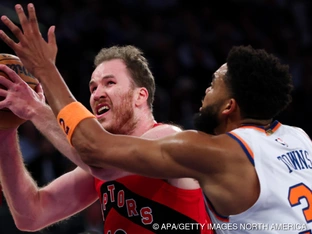 Toronto verliert mit Pöltl in New York knapp