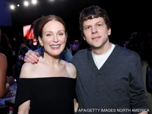 Eisenberg: Julianne Moore "beste Schauspielerin der Welt"