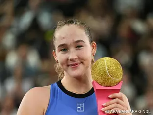 Andrejewa und Noskova für WTA Finals qualifiziert