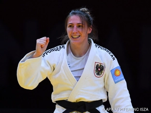 Michaela Polleres kämpft bei der WM um Gold