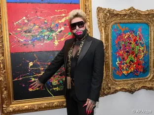 Harald Glööckler präsentiert "pompööse" Ausstellung