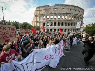 Streik in Italien gegen steigende Preise und Aufrüstung