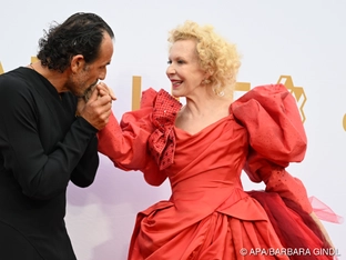 Nestroy-Lebenswerkpreis geht an Sunnyi Melles