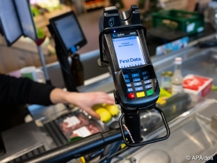Positive Signale aus deutscher Wirtschaft mit Fragezeichen