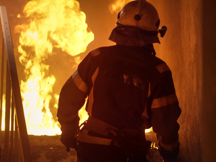 Bozen: Vier Müllcontainer brennen in "Halloween-Nacht"