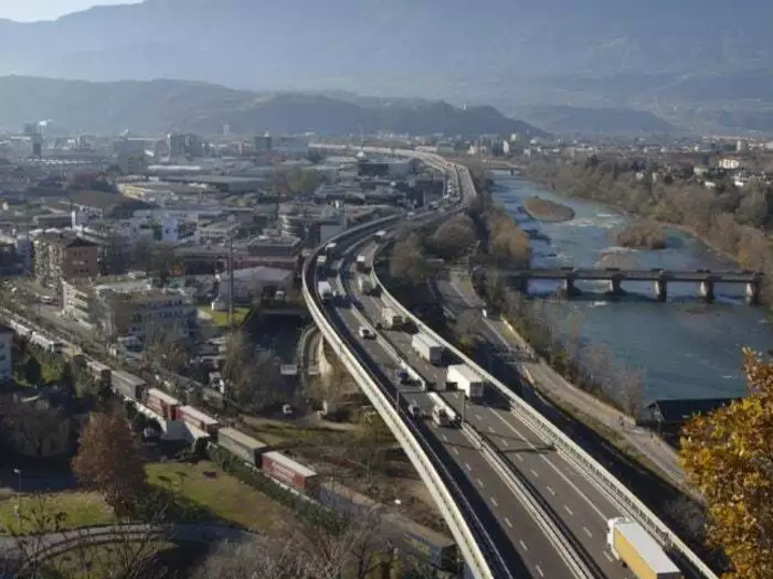 Team K fordert Klarheit über Status der Brennerautobahn