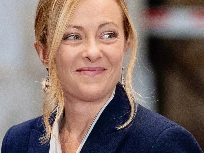 Meloni kontert Putins Propaganda-Chef