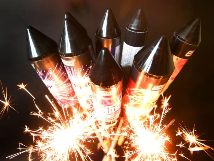 Acht Tote bei Explosion in Feuerwerksgeschäft in China