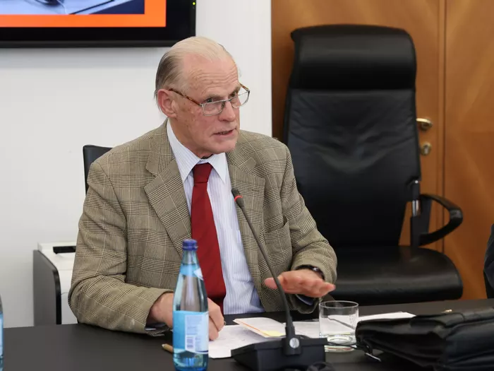 Pahl: Stahlwerke-Verlängerung stiftet Nachteil