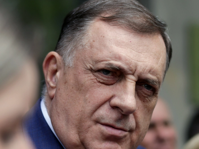 Gericht in Bosnien hebt Haftbefehl gegen Dodik auf