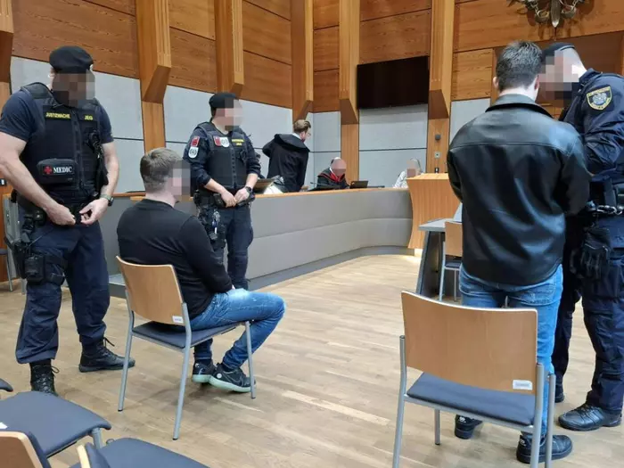 Banküberfälle in Tirol: Männer mit langjährigen Haftstrafen
