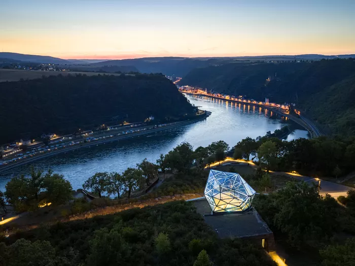 Ein gläserner Fels für die Loreley – "made in Südtirol"
