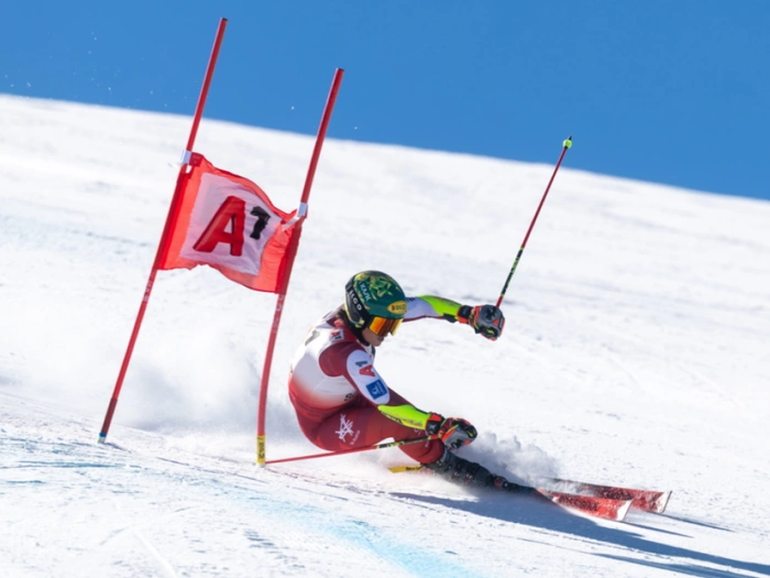 Scheib führt in Sölden mit Respektabstand