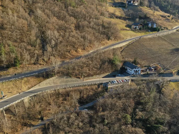 Völs: Landesstraße und Bushaltestelle werden verbreitert