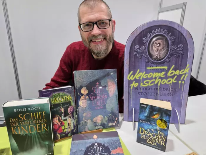 Fantasyautor Koch entführt auf Rückseite der Wirklichkeit