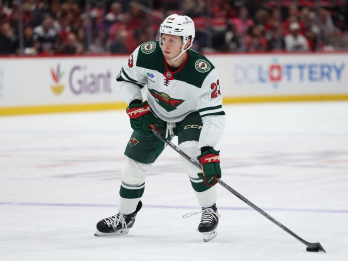 Minnesota feiert mit Rossi NHL-Sieg mit viel Drama