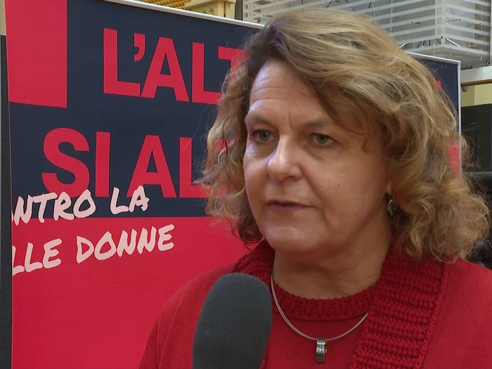 "Südtirol steht auf": Gegen Gewalt an Frauen