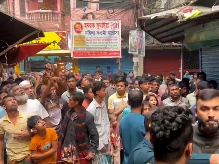 Tote und Verletzte bei schwerem Erdbeben