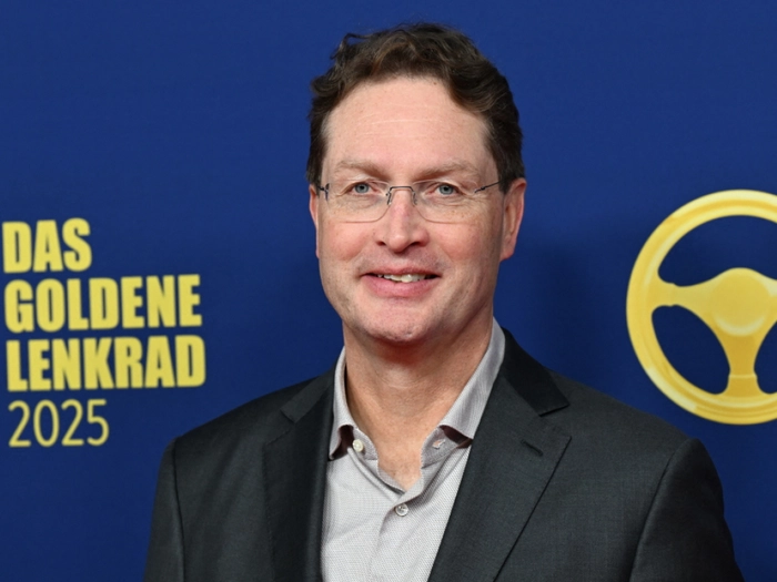 Mercedes-Benz rückt offenbar von Luxusstrategie ab