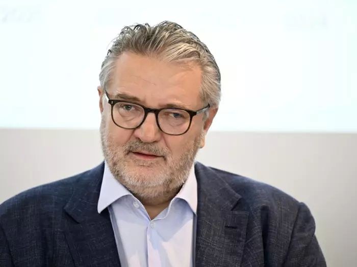 Hacker will EU-Schuldenregeln in die "Mottenkiste" stecken