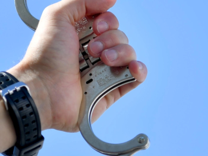 Hausarrest mehrfach missachtet: 21-Jähriger in Bozen in Haft