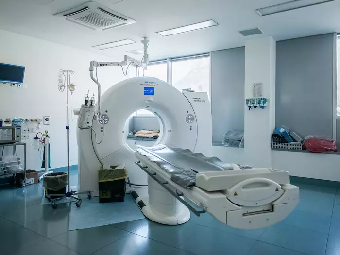 CT, MRT und Positronen-Emissions-Tomograph/CT