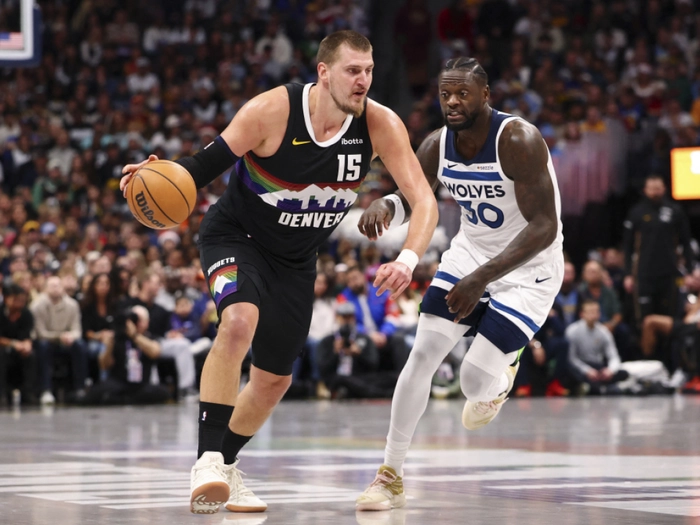 Jokic führt Nuggets mit Galavorstellung zu Heimsieg