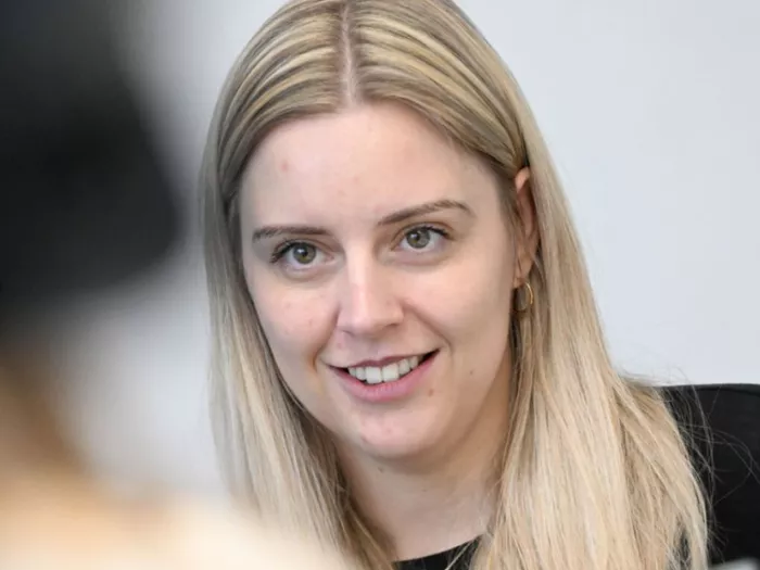 Erster Mensch im Rollstuhl ins All gereist