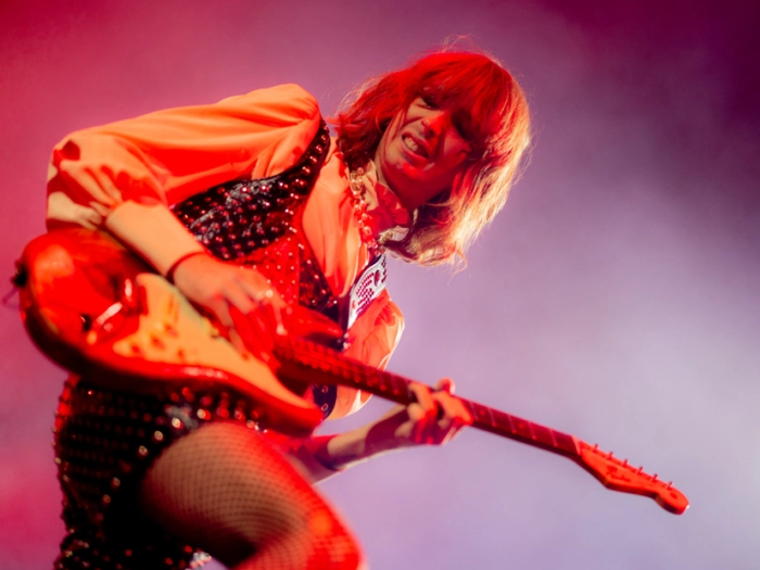 Auch Måneskin-Gitarrist Thomas Raggi auf Solopfaden