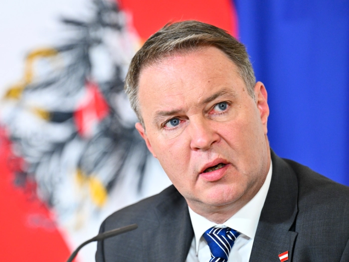 Grönland: Babler für Strafzölle und Sanktionen gegen USA