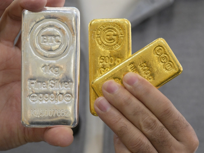 Gold kostet erstmals mehr als 4.700 US-Dollar